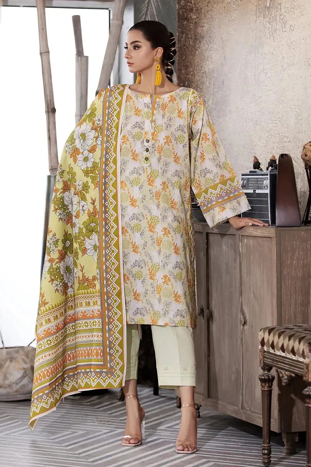 3PC Printed Unstitched Lawn Suit KLA-2591