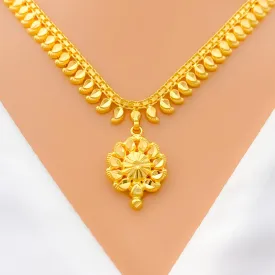 Attractive Floral 22k Gold Necklace