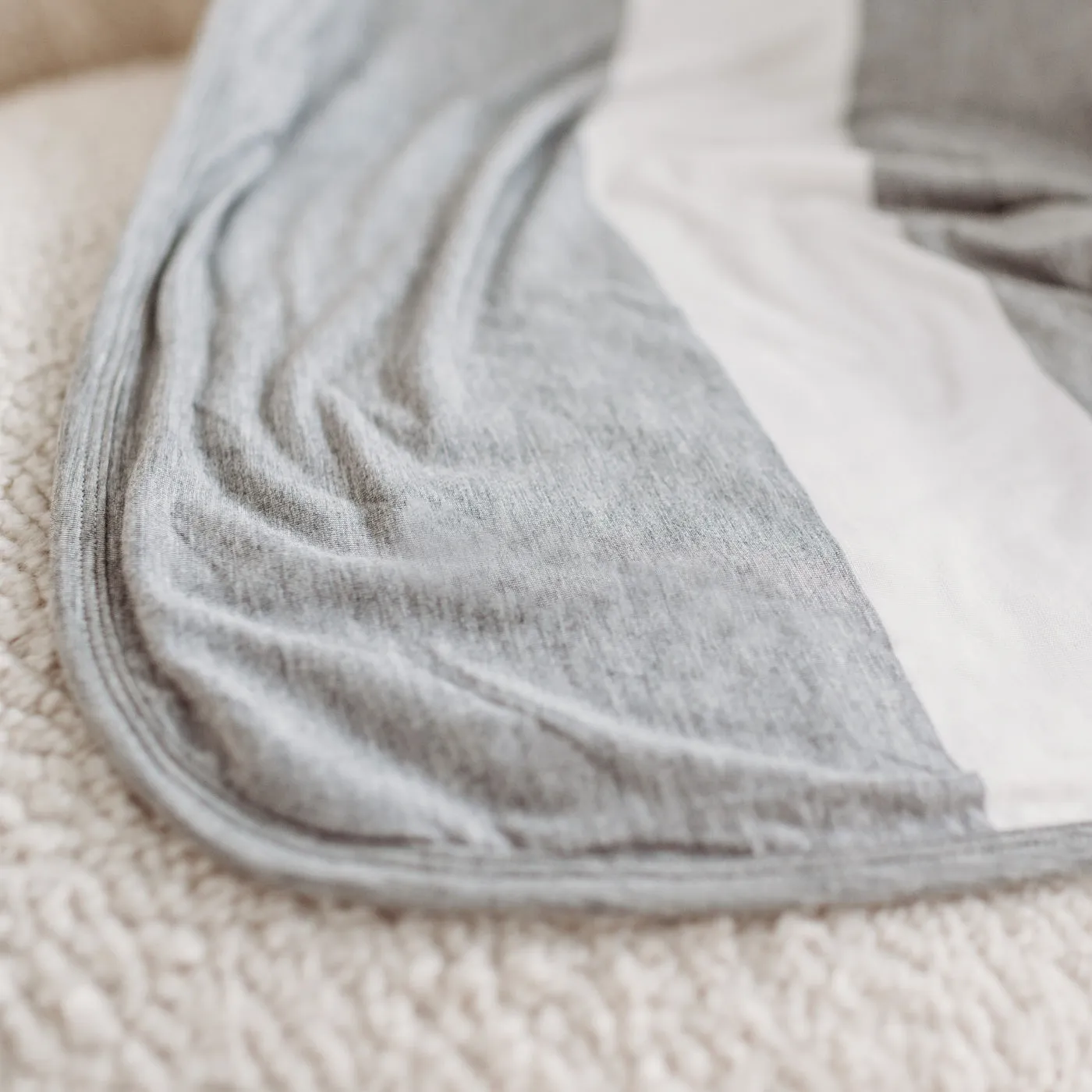 Heather Gray Wide Stripe Oversized Cloud Blanket®