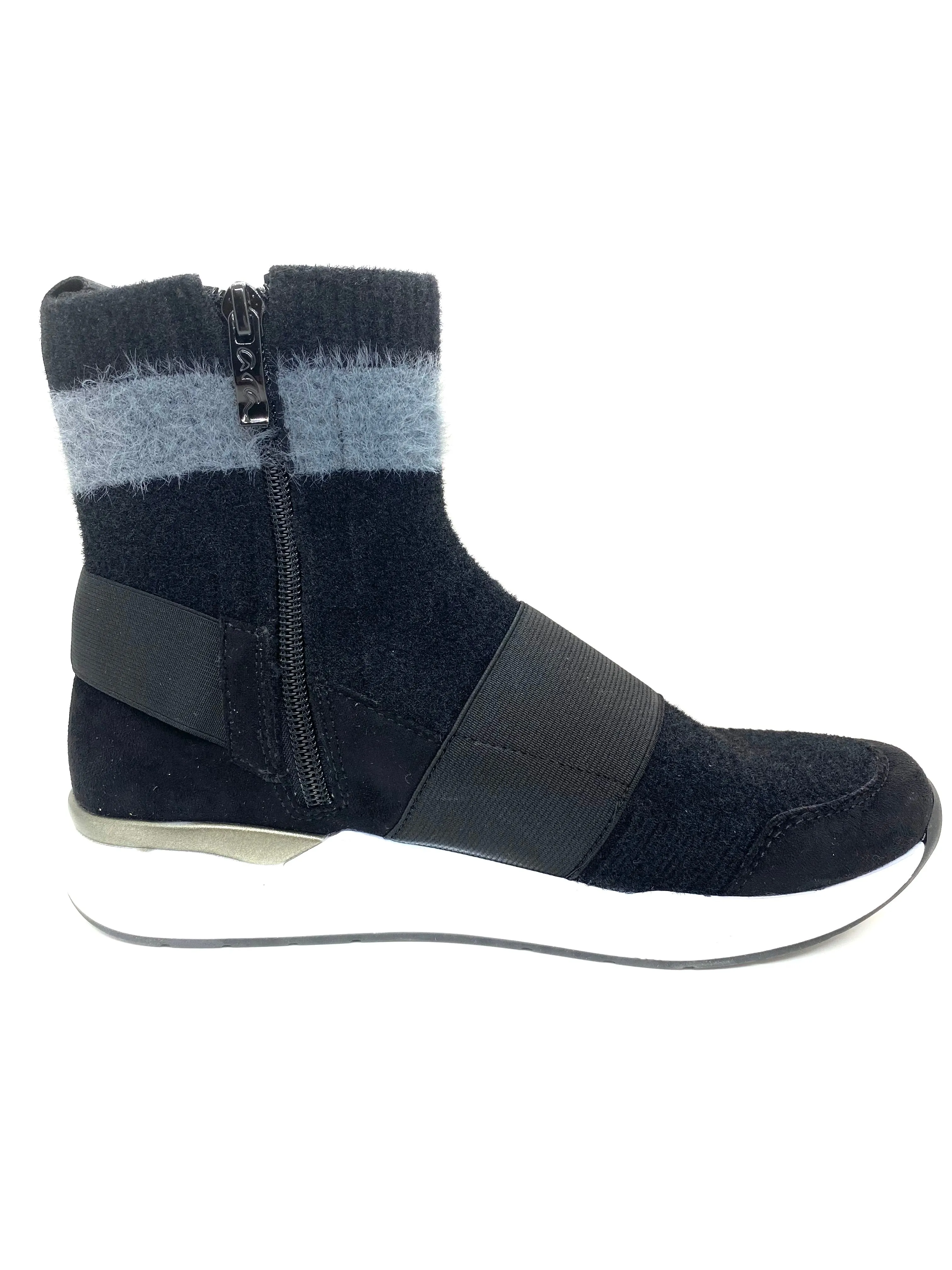 LA-Fusion4 Low Wedge Heel Trainer Boot