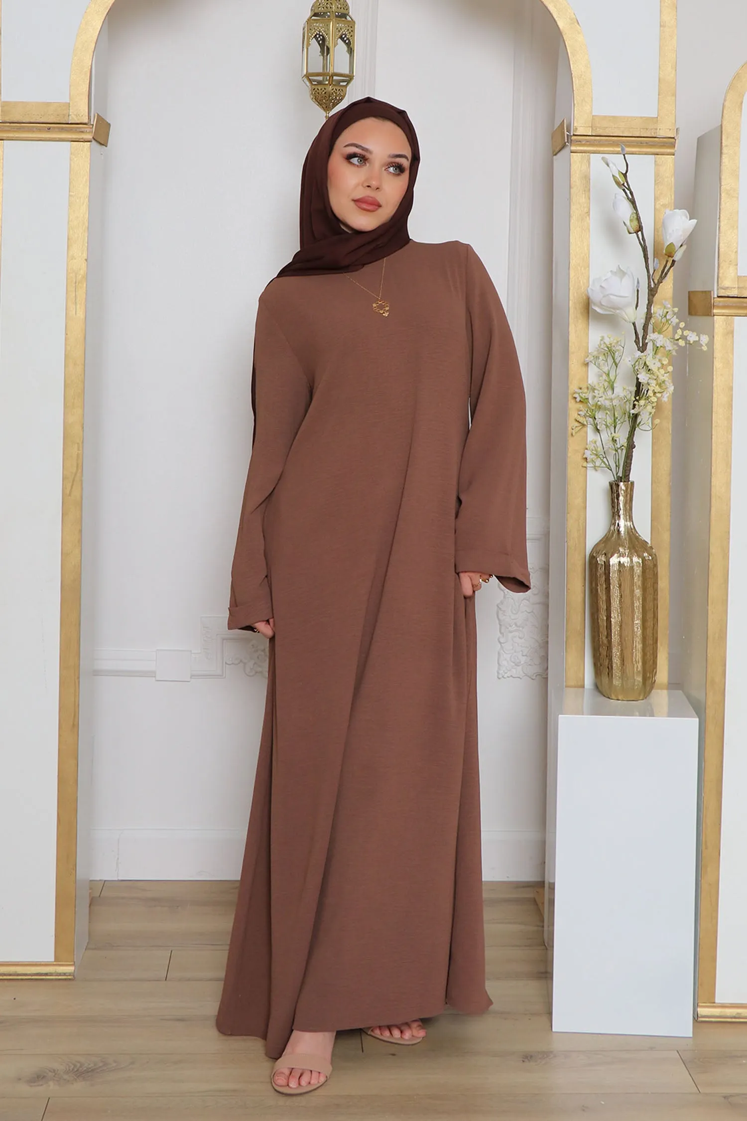 Nila Textured Essential Abaya- Mink