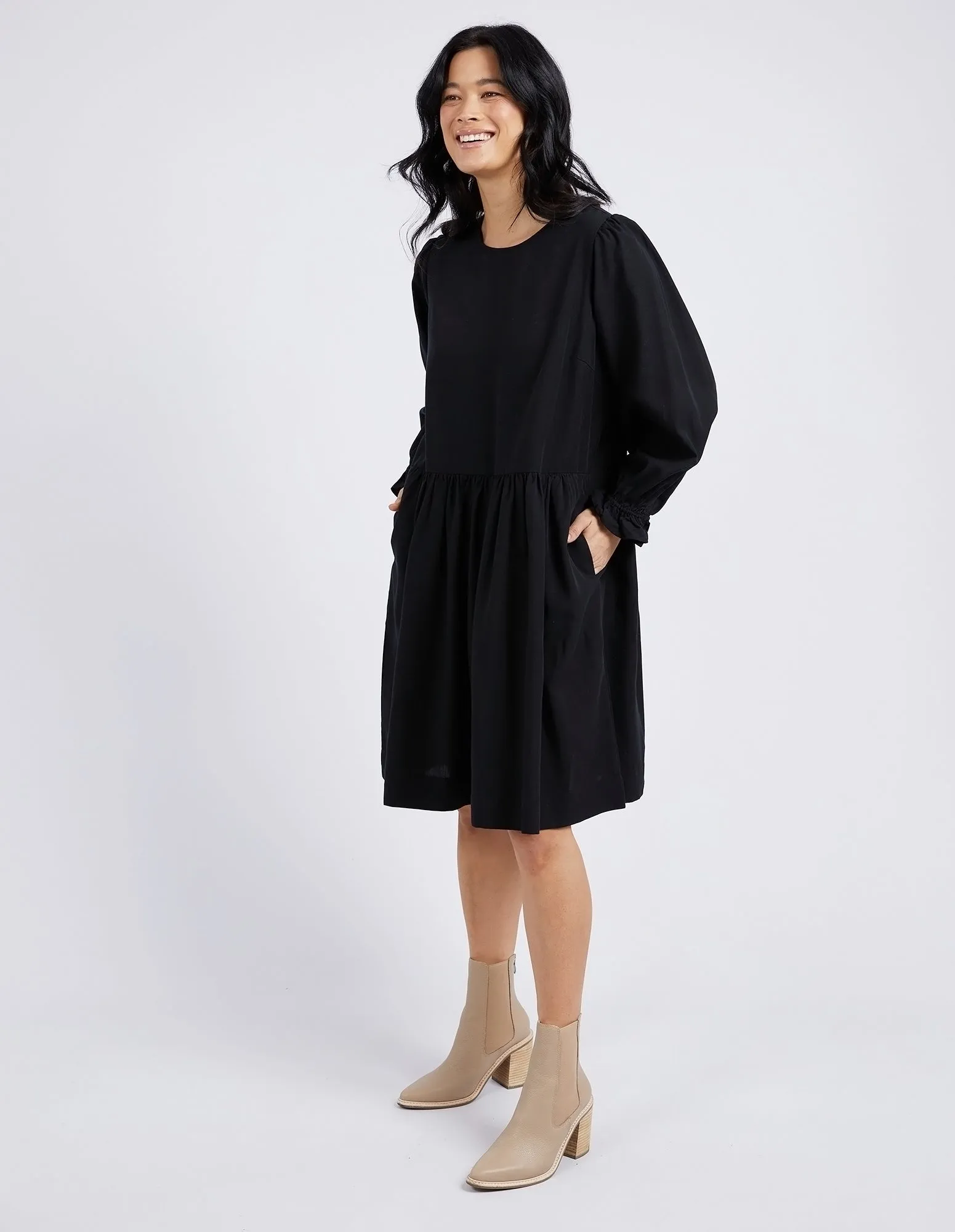 River Dress Black