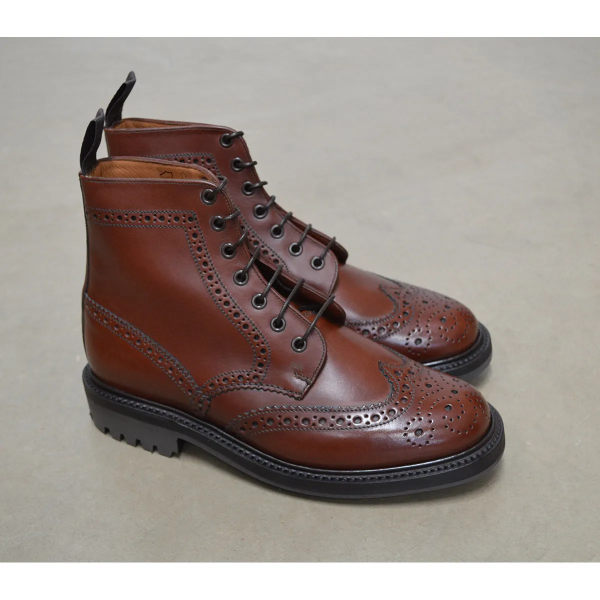 Sanders Cheltenham- Brown Brogue Boot